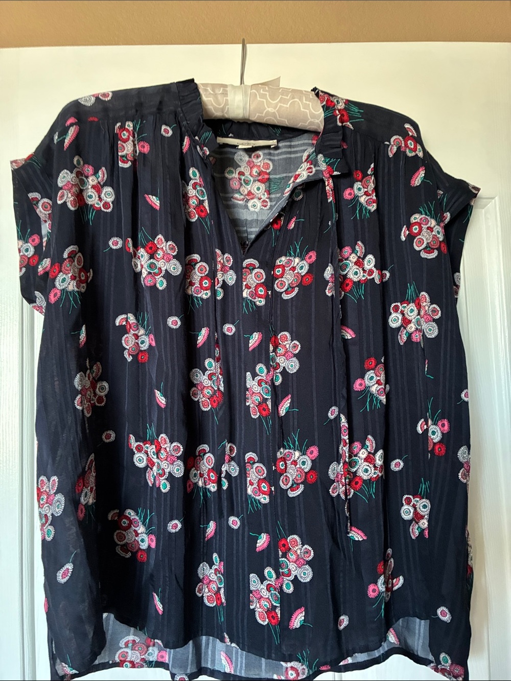 LOFT Black Floral Peasant Blouse with Pink & Red Blossoms. Women’s S.